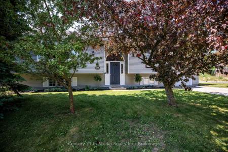 372 ST ALBERT STREET, Kincardine, אונטריו N2Z 2V3, קנדה