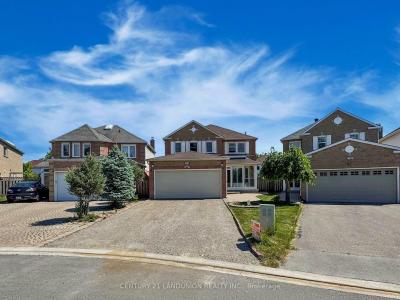25 BEMERTON COURT, Toronto, Ontario M1V 4P9, Canada