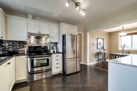 586 CHAMBERLAIN ROAD, Burlington, Ontario L7L 2V5, Canada