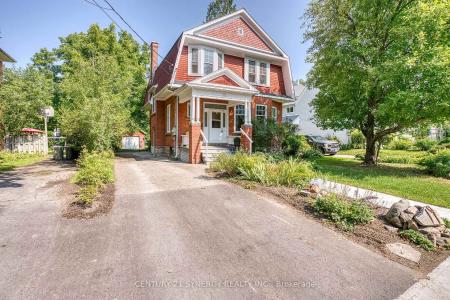 19 MARY STREET, Perth, Ontario K7H 2X1, Canada