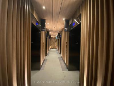 55 CHARLES STREET E, Toronto, Ontario M4Y 0J1, Kanada