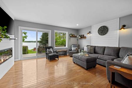 586 BIRCH POINT ROAD, Kawartha Lakes, أونتاريو K0M 2T0, كندا 