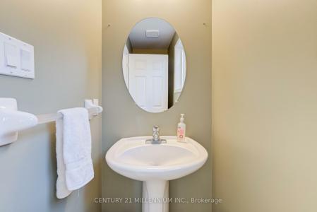 127 BISCAYNE CRESCENT, Orangeville, Ontario L9W 5E5, Canadá