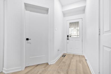 12 MARABROOKE STREET, Barrhaven, Ontario K2G 7A1, Canada