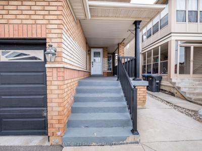 124 PORCHLIGHT ROAD, Brampton, Ontario L6R 4R9, Canada