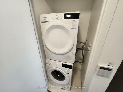 28 INTERCHANGE WAY, Vaughan, Ontario L4K 0P8, Canada