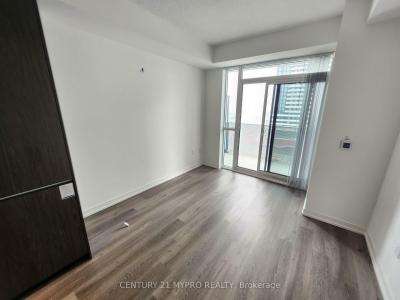 28 INTERCHANGE WAY, Vaughan, Ontario L4K 0P8, Canadá