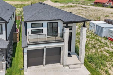 860 KLEINBURG DRIVE, London North, أونتاريو N5X 0N8, كندا