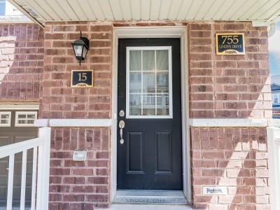 755 LINDEN DRIVE, Cambridge, Ontario N3H 0E4, Kanada