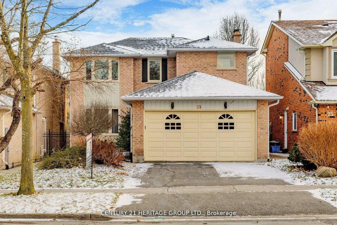 23 GILBANK DRIVE, Aurora, Ontario L4G 5G5, Canada