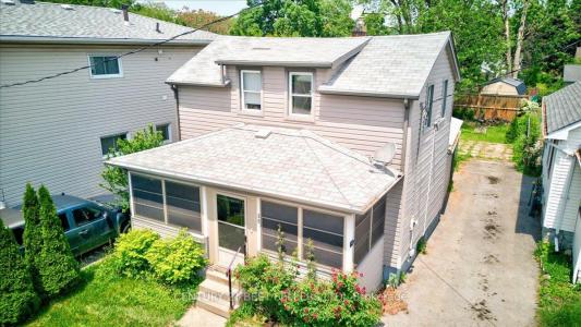 39 CARLTON STREET, St. Catharines, Ontario L2R 1P7, Canada