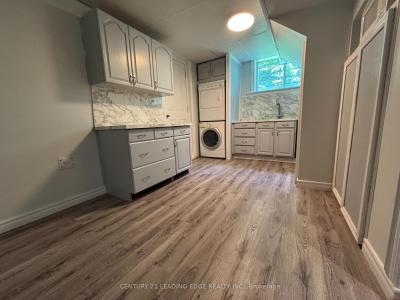 533 ARNHEM DRIVE, Oshawa, Ontario L1G 2J2, Canada