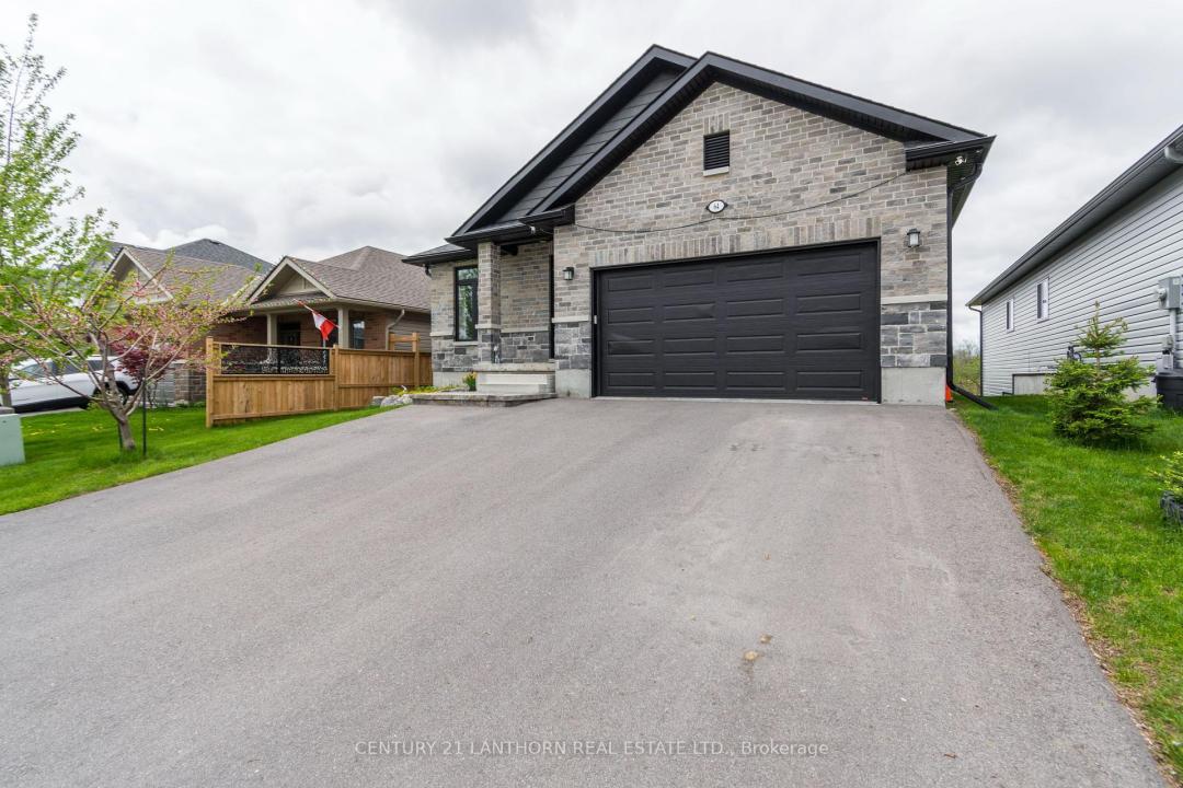 64 REDWOOD DRIVE, Belleville, Ontario K8N 0K4, Canadá