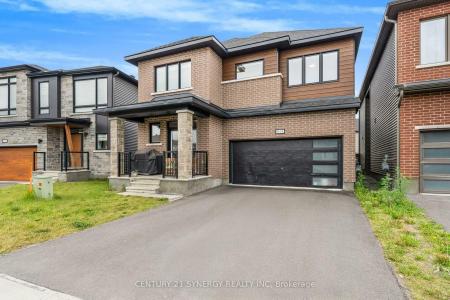 814 CROSSGATE STREET, Barrhaven, Ontario K2J 7E3, Canada