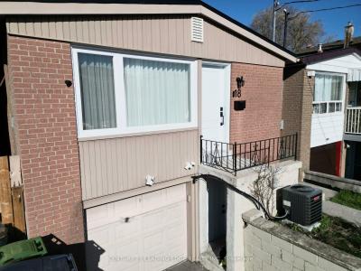18 MAGNOLIA AVENUE, Toronto, Ontario M1K 3K1, Canada