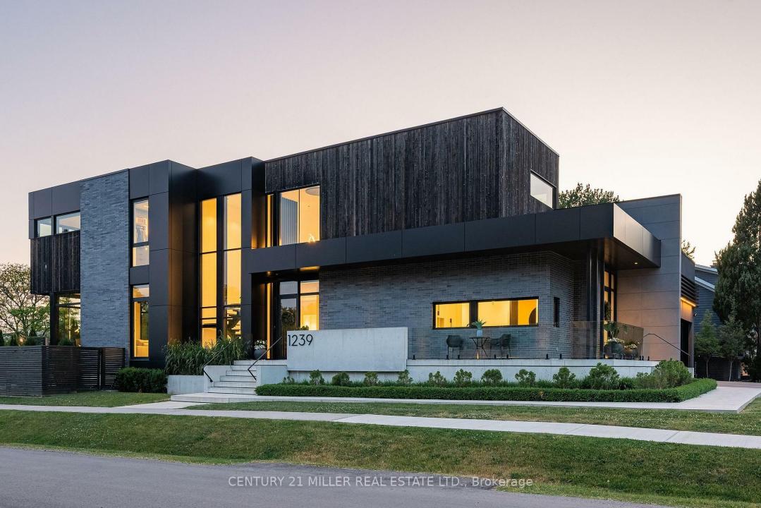 1239 SEDGEWICK CRESCENT, Oakville, Ontario L6L 1X5, CANADÁ