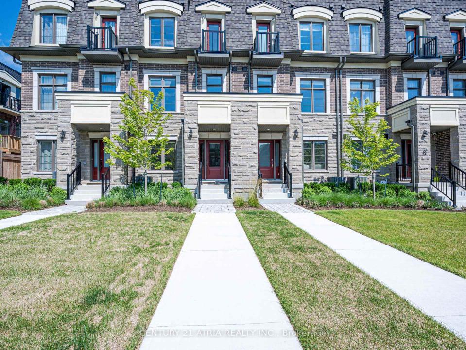 38 MAIN STREET, Mississauga, Ontario L5M 1X8, Kanada