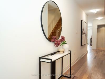 38 MAIN STREET, Mississauga, Ontario L5M 1X8, Kanada