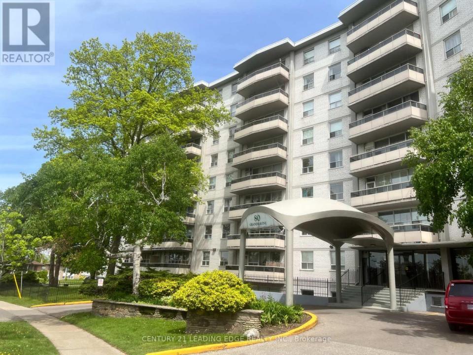 80 GRANDRAVINE DRIVE, Toronto (york University Heights), Ontario M3J 1B2, Canada