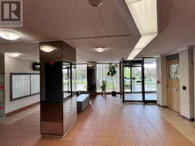 80 GRANDRAVINE DRIVE, Toronto (york University Heights), Ontario M3J 1B2, Canada