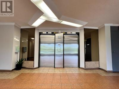 80 GRANDRAVINE DRIVE, Toronto (york University Heights), Ontario M3J 1B2, Canada
