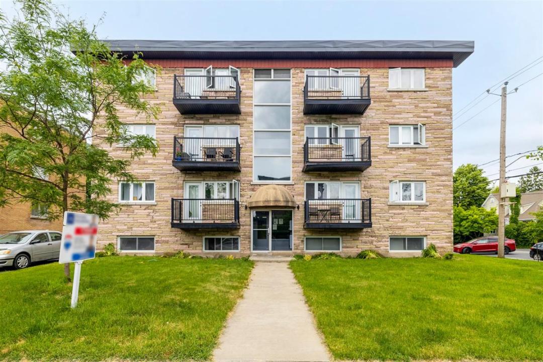 94 Rue Reid, Saint-Lambert, Квебек J4R 2N2, Канада