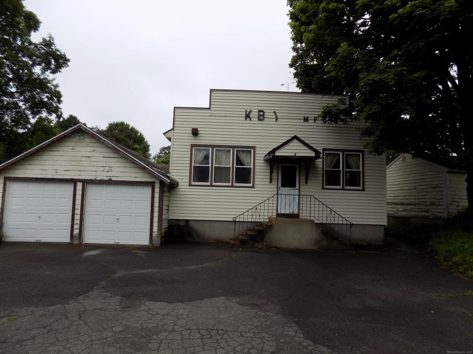 137 Stafford Avenue, Bristol, Connecticut 06010