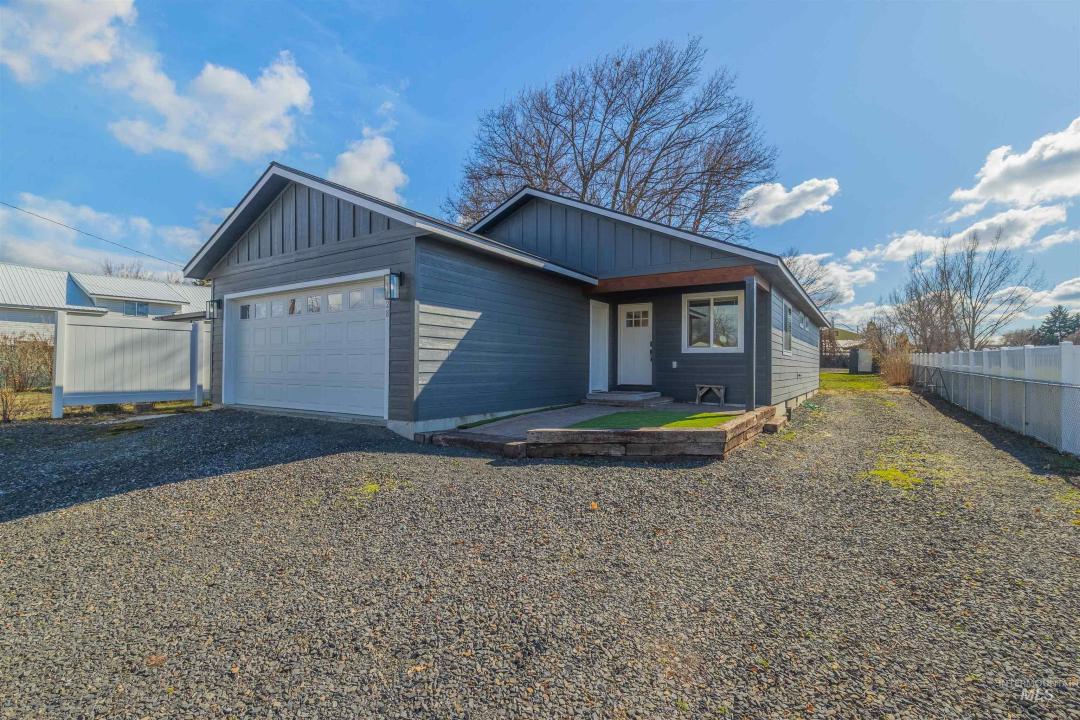 1128 Bryden Ave., Lewiston, Idaho 83501