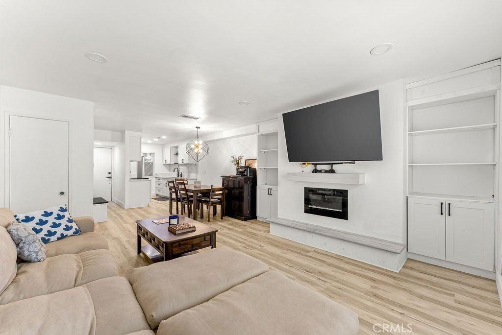 1745 Neil Armstrong Ave #104, Montebello, Califórnia 90640, Estados Unidos