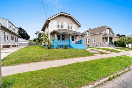 1314 S 16TH Street, MANITOWOC, Wisconsin 54220