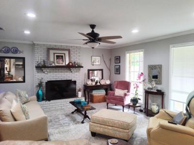 8 Mar - Ree Dr., Laurel, Mississippi 39440, USA