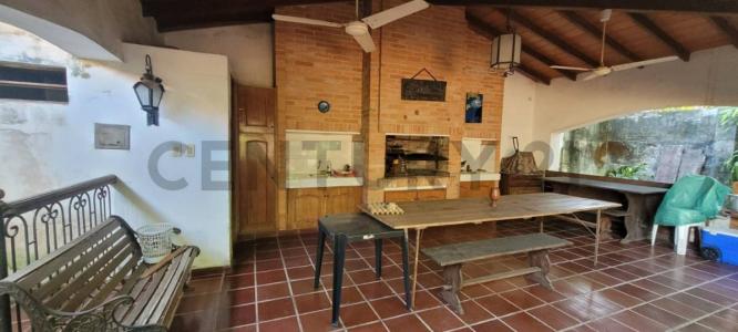 Bernardino Caballero casi Antolin Irala 857, San Cristobal, Asunción 00001, Paraguay
