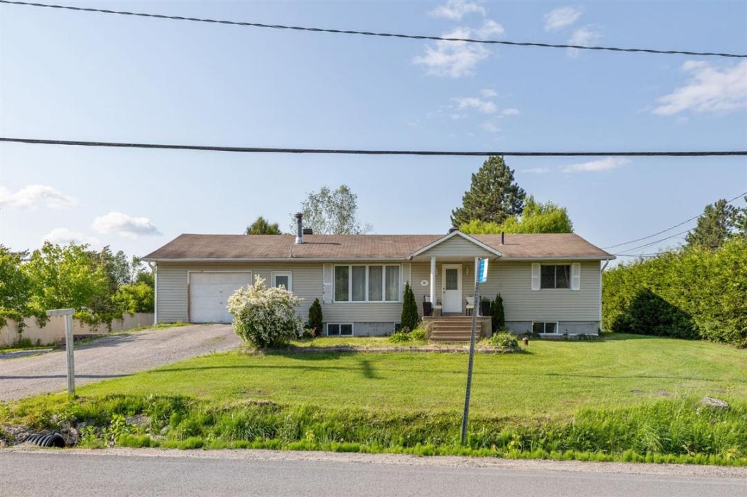 91  Ch. Hogan, Cantley, Québec J8V 3C2, Canada