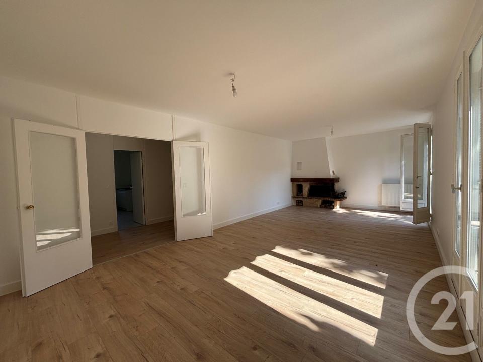 Claye Souilly, Île-de-France 77410, アキタン