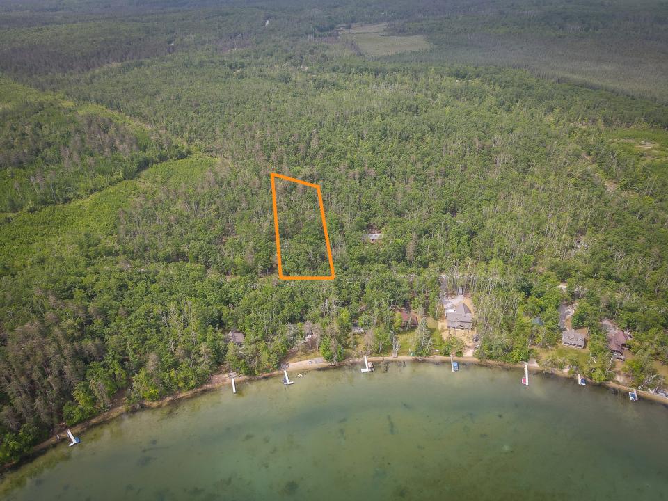 18680 Red Pine Drive, Hillman, Michigan 49746, USA