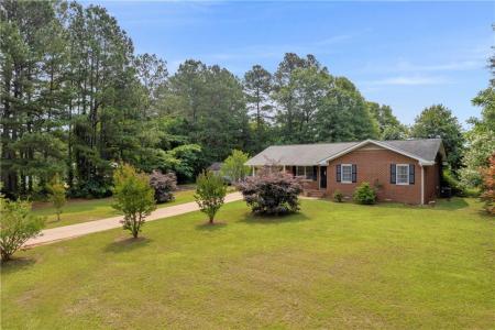 205 Rainey Brooke Drive, Winder, Georgia 30680, USA
