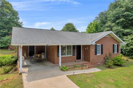 205 Rainey Brooke Drive, Winder, Georgia 30680, USA