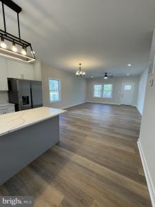 130 Poplar Road, Colonial Beach, Virginia 22443, Amerika Birleşik Devletleri