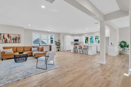 45 Shore Acres Avenue, North Middletown, ניו ג'רזי 07748, ארצות הברית של אמריקה 