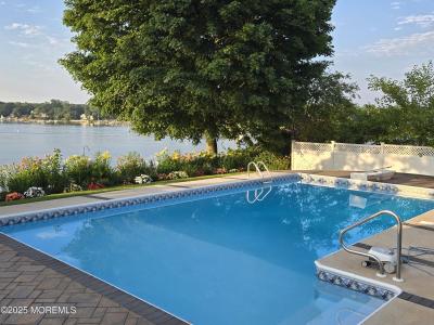 151 Riverside Drive, Brick, NJ 08724, USA