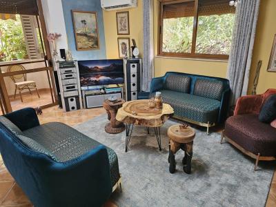 Rruga Muhamet Gjollesha, Tirana, Albania