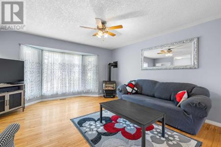 461 78 AVENUE NORTHEAST, Calgary, Alberta T2K 5A1, Canada