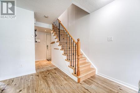 8 FRANCES LORING LANE, Toronto (south Riverdale), Ontario M4M 3E8, CANADÁ