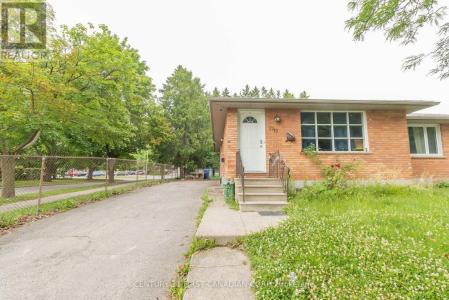 1217 VICTORIA DRIVE EAST, London East (east C), Ontario N5Y 4E3, CANADÁ