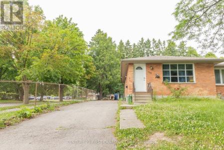 1217 VICTORIA DRIVE EAST, London East (east C), Ontario N5Y 4E3, CANADÁ