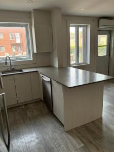 5275  Av. Randall, Montréal (Côte-des-Neiges/Notre-Dame-de-Grâce), Quebec H4V 2V4, Canada