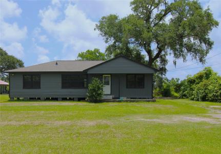 6615 Live Oak Drive, Freeport, Texas 77541, USA