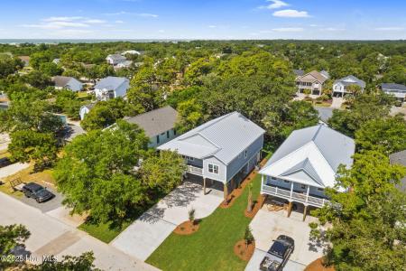 151 NE 33rd Street, Oak Island, Kuzey Karolina 28465, Amerika Birleşik Devletleri