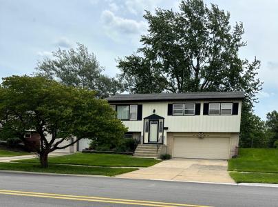 16531 76th Avenue, Tinley Park, Illinois 60477, USA