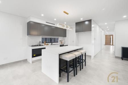 3 Swain Street, Moorebank, NSW 2170, Australia